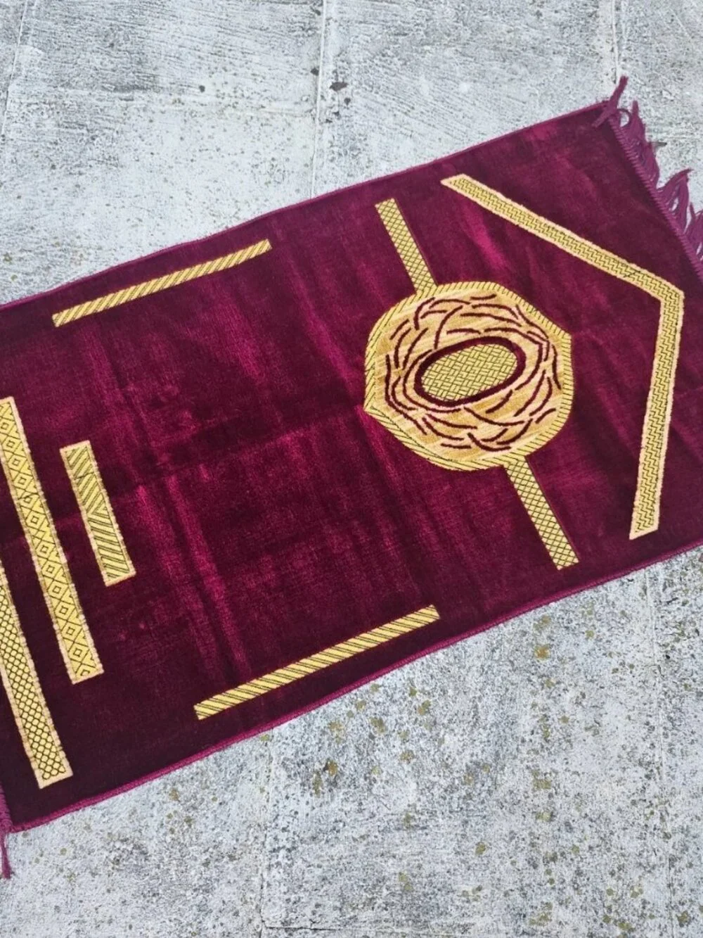 Prayer Rug Musalah Jai Namaz Burgundy Velvet Luxury Religious Islamic Rug - Picture 11 of 11
